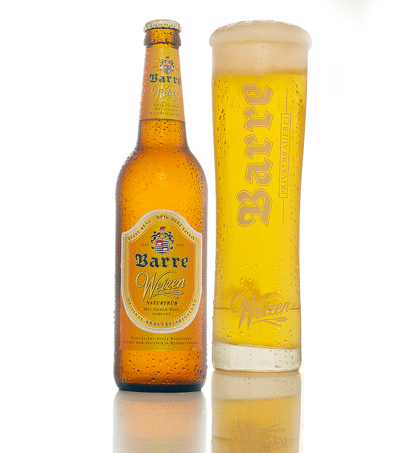 Barre Weizen bottle and glass on a clean white background